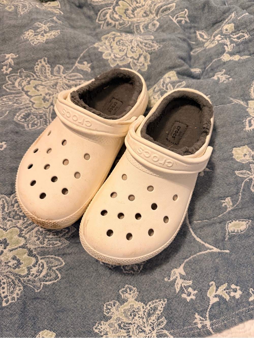 Crocs White Fuzzy-Lined Clog
